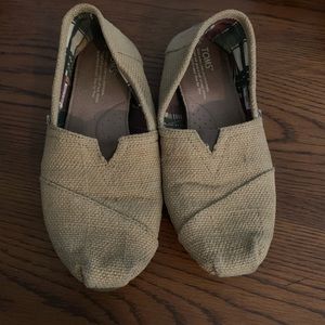 Burlap women’s TOMS size 7